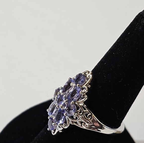 Genuine Tanzanite Ring set in Platinum over 925 Size 9! - Picture 12 of 15
